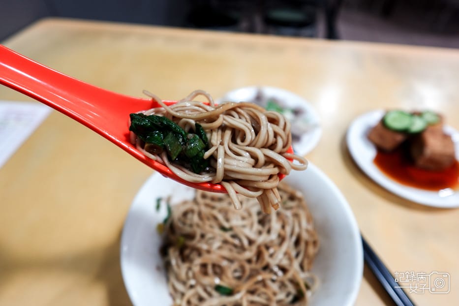 11內湖區737大陳記古早味麵店醋麵肝𦟪肉炸豆腐.jpg