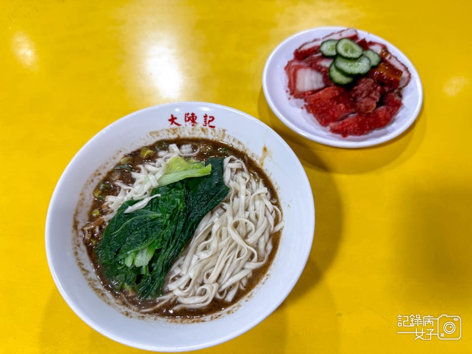 8內湖737美食大陳記古早味麵店麻醬麵紅燒肉滷肉飯炒手.jpg