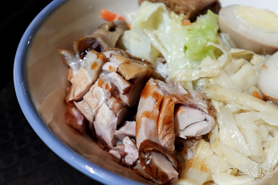 16台北中山區金好呷土雞便當煙燻雞腿飯烏骨雞腿便當.jpg