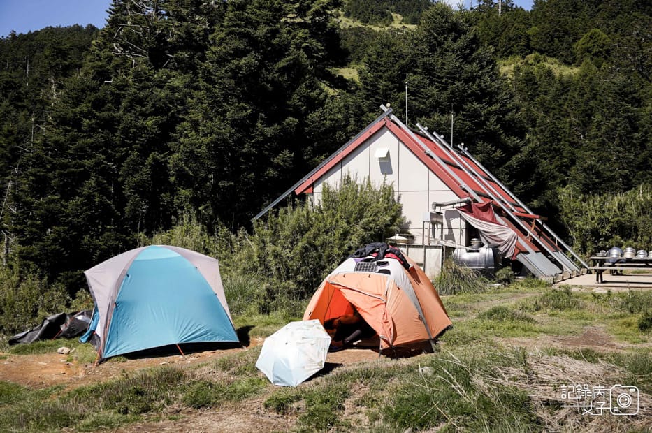 42台灣百岳武陵兩日四秀新達山屋桃山山屋搭伙協作扎營..jpg