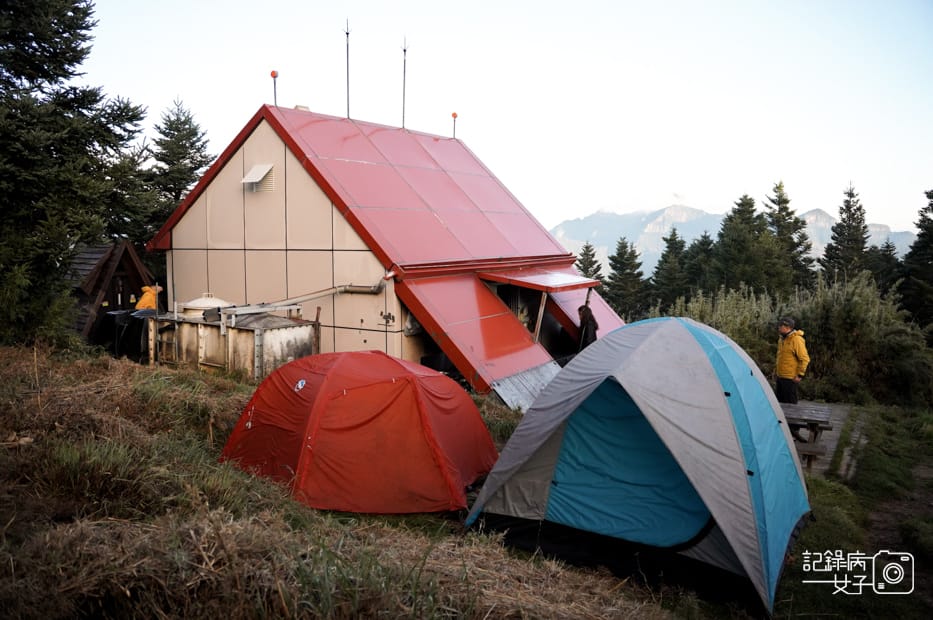 71台灣百岳武陵兩日四秀新達山屋桃山山屋搭伙協作扎營..jpg