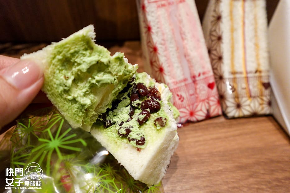 7洪瑞珍三明治lalaport南港店限定抹茶紅豆台式炸醬滿漢三明治原味起司草莓麻糬.jpg 7洪瑞珍三明治lalaport南港店限定抹茶紅豆台式炸醬滿漢三明治原味起司草莓麻糬.jpg