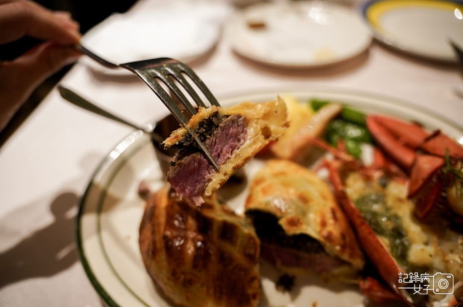 31 雅室牛排仁愛圓環威靈頓牛排老饕肋眼安格斯牛排龍蝦海陸套餐.jpg