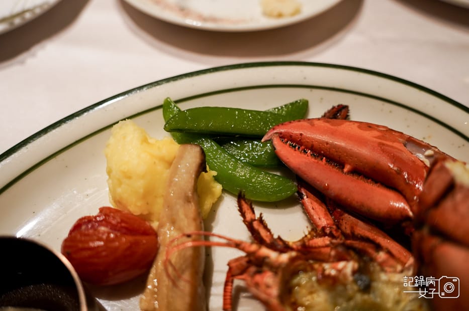 25 雅室牛排仁愛圓環威靈頓牛排老饕肋眼安格斯牛排龍蝦海陸套餐.jpg