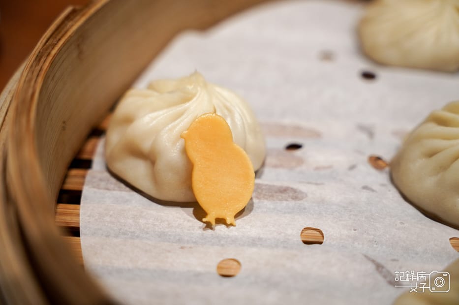 33鼎泰豐紅油炒雞肉小籠包.jpg