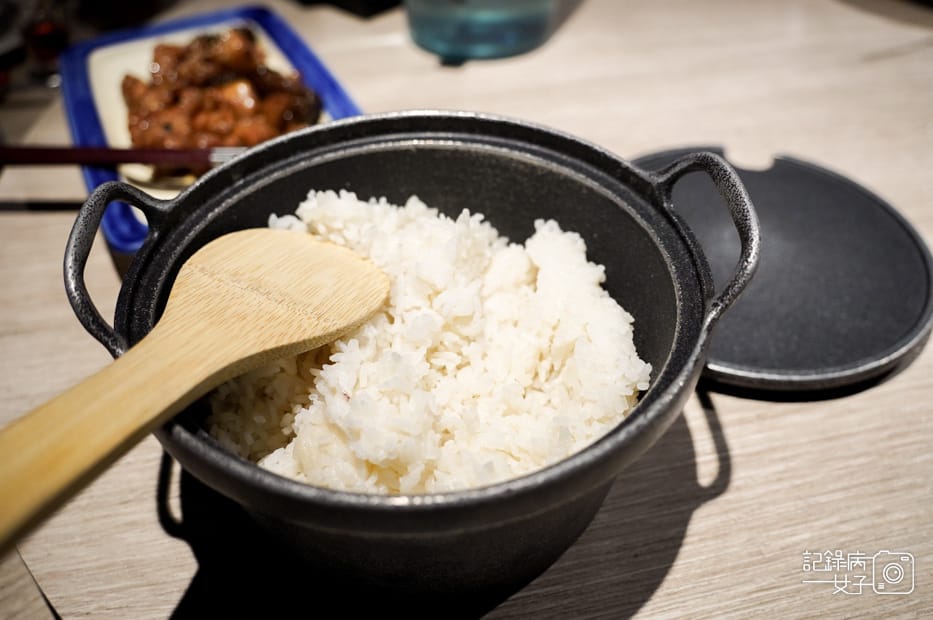 【高雄 左營區】開飯川食堂x梅汁二弄雞x流口水雞x花椒炸蛋x