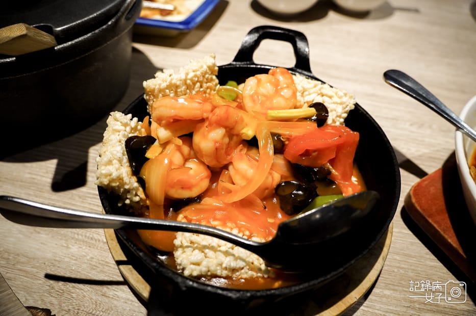 【高雄 左營區】開飯川食堂x梅汁二弄雞x流口水雞x花椒炸蛋x