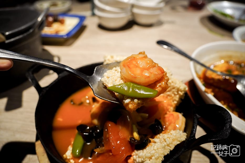 【高雄 左營區】開飯川食堂x梅汁二弄雞x流口水雞x花椒炸蛋x