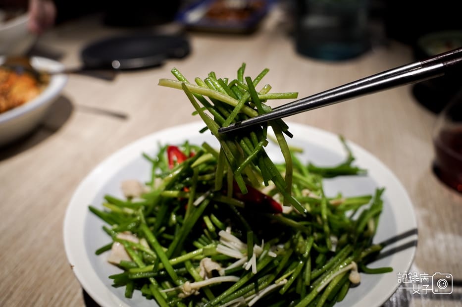 【高雄 左營區】開飯川食堂x梅汁二弄雞x流口水雞x花椒炸蛋x