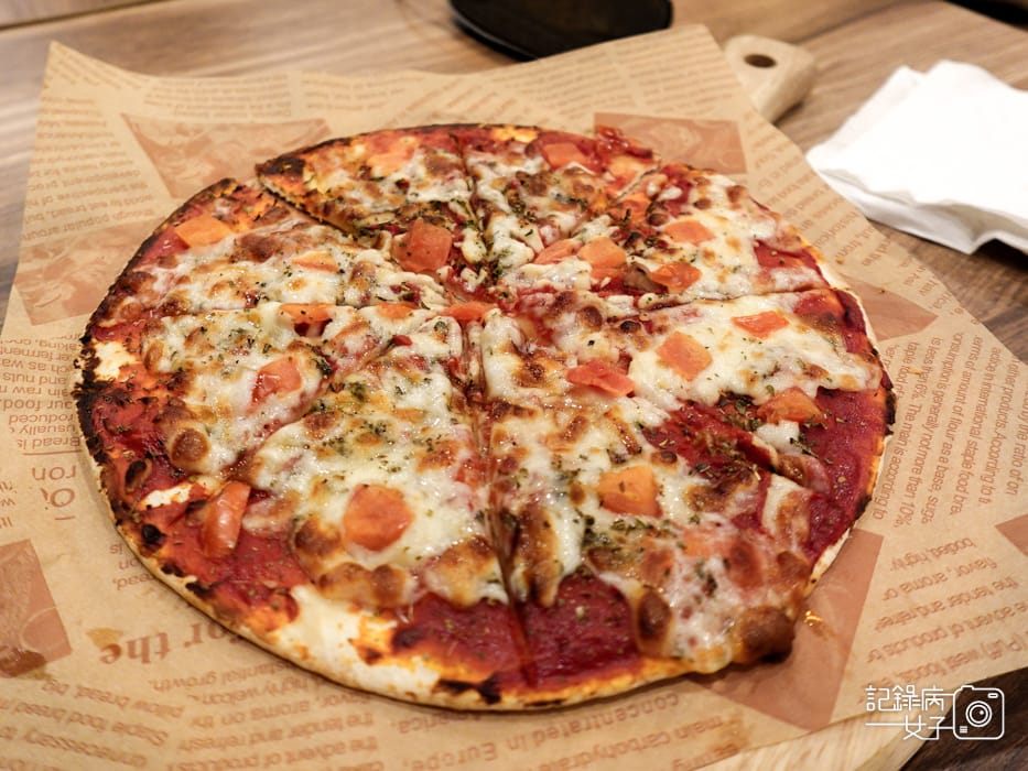 35 瑪格麗特海鮮總匯墨西哥辣雞披薩.jpg