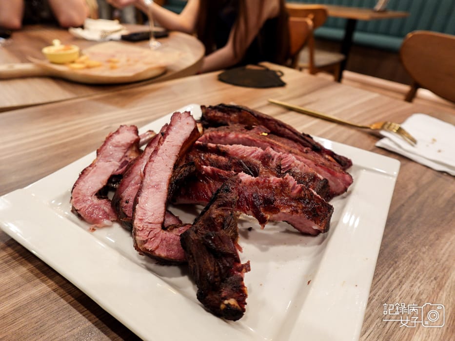 21Wineswee威士威酒食起司拼盤烤豬肋排脆皮德國豬腳.jpg