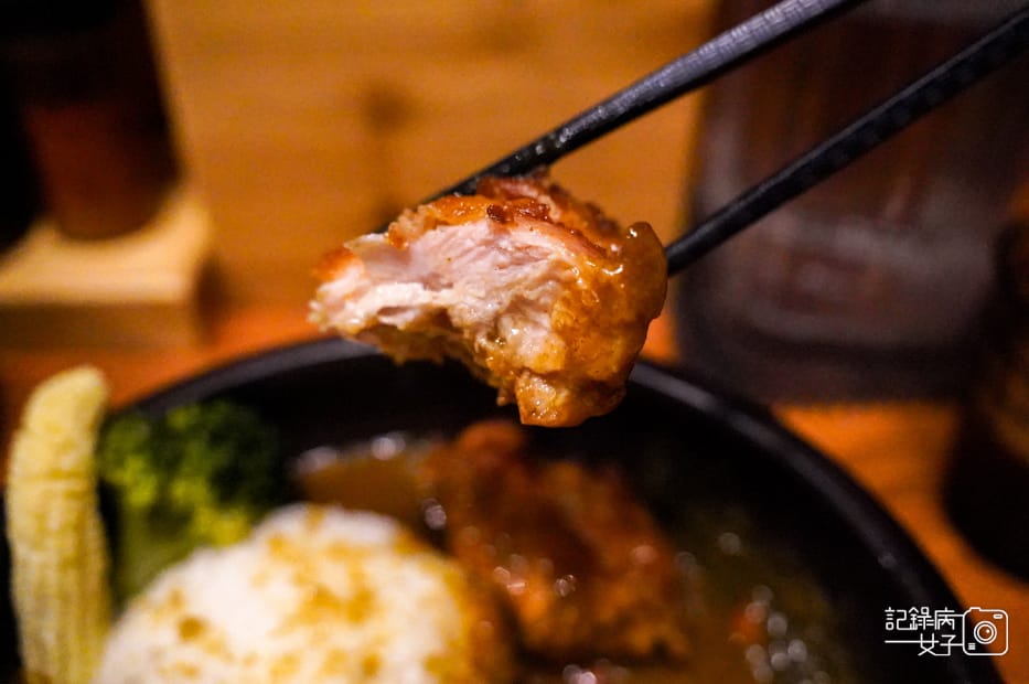 30台北士林咖哩飯勝魂丼飯專門店丼飯唐揚雞炸豬排.jpg