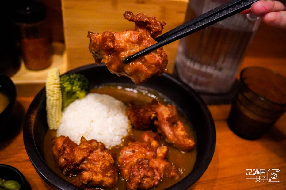 29台北士林咖哩飯勝魂丼飯專門店丼飯唐揚雞炸豬排.jpg