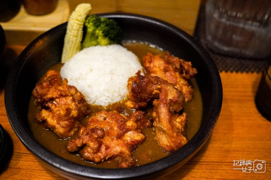 24台北士林咖哩飯勝魂丼飯專門店丼飯唐揚雞炸豬排.jpg