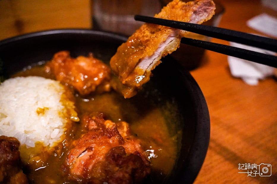 37台北士林咖哩飯勝魂丼飯專門店丼飯唐揚雞炸豬排.jpg