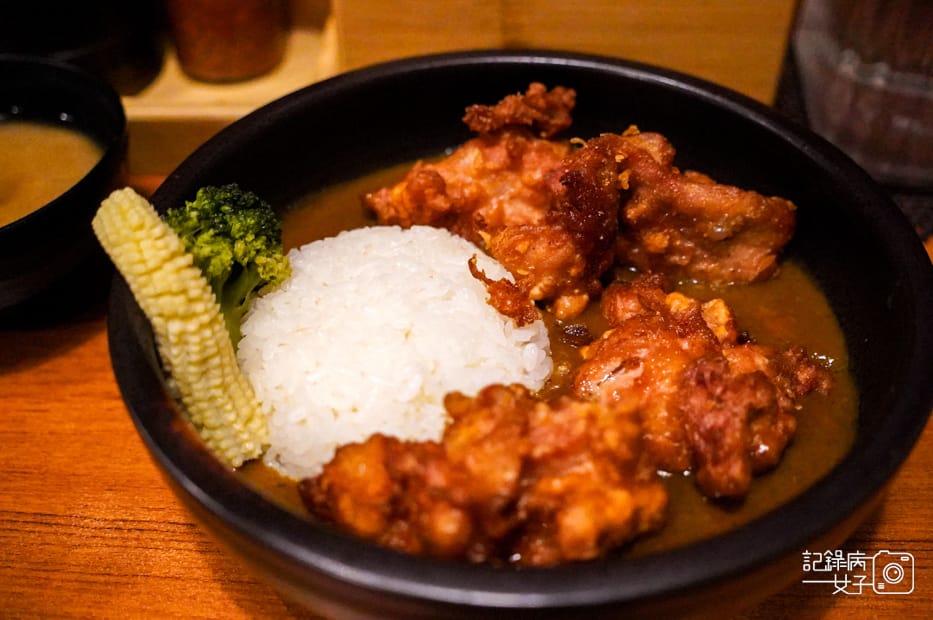 23台北士林咖哩飯勝魂丼飯專門店丼飯唐揚雞炸豬排.jpg