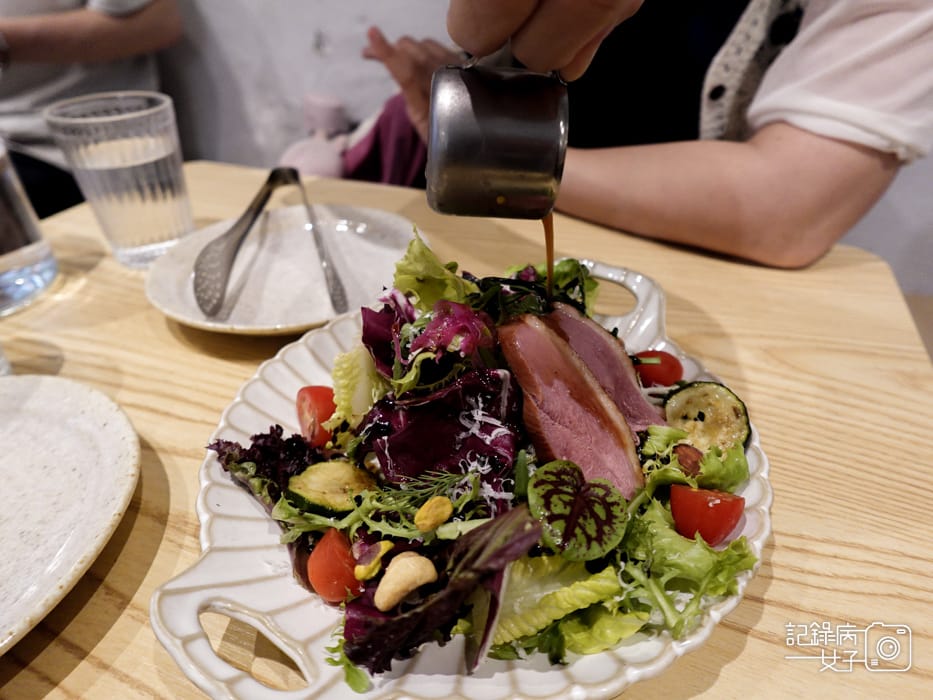 14台北大安美食青沐鴨胸沙拉.jpg