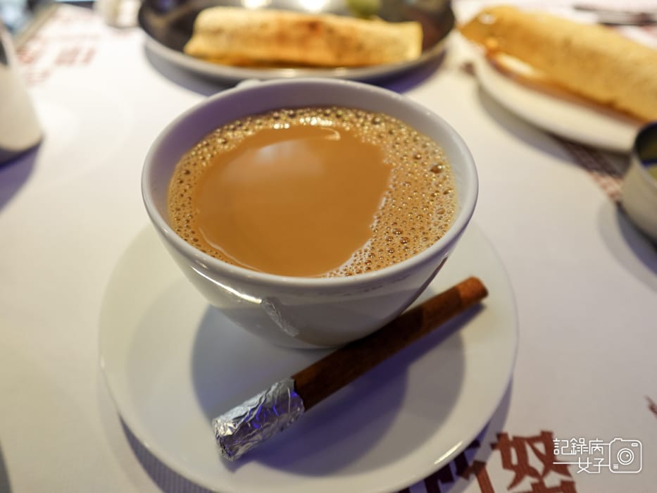 11台北吉阿亞努印度餐廳扁豆脆餅香料奶茶薑黃飯.jpg