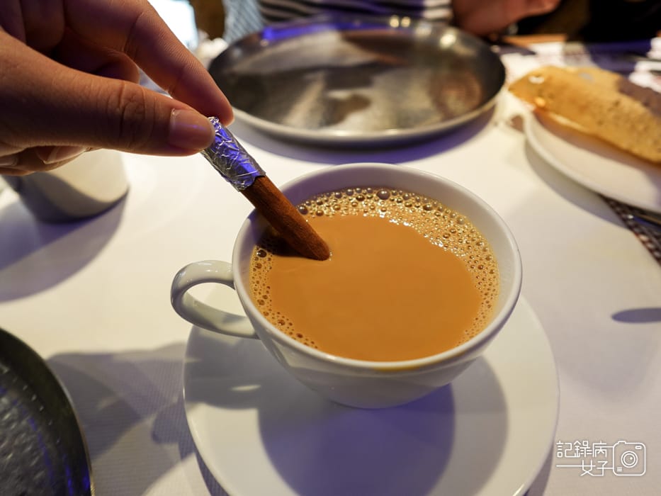 12台北吉阿亞努印度餐廳扁豆脆餅香料奶茶薑黃飯.jpg