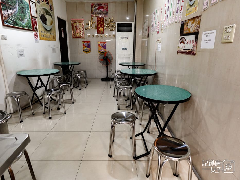 12萬華華西街美食老店北港甜湯燒麻糬芋頭米糕粥豆花.jpg