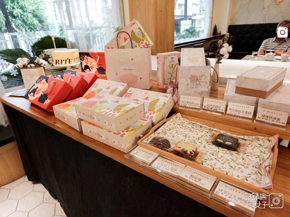 8大安區甜點蛋糕松薇 PINE%26;ROSE假日限定水果千層生乳蛋糕.jpg 8大安區甜點蛋糕松薇 PINE%26;ROSE假日限定水果千層生乳蛋糕.jpg