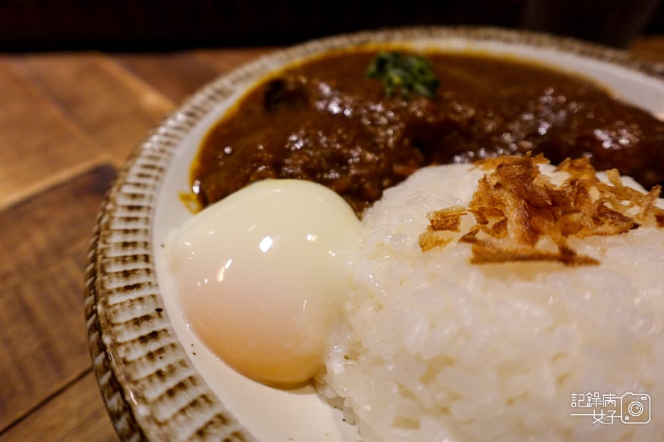 13大安區新高軒咖哩炸豬排咖哩飯牛柳燉黑豚豬肉溫泉蛋.jpg 13大安區新高軒咖哩炸豬排咖哩飯牛柳燉黑豚豬肉溫泉蛋.jpg