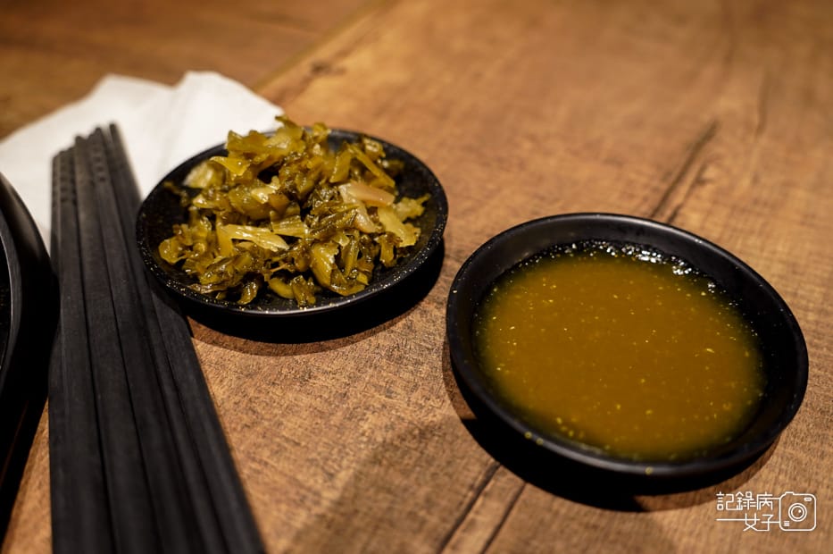 38基隆美食古月香熬粹牛肉麵三寶牛肉麵牛筋牛肚牛肉片.jpg 38基隆美食古月香熬粹牛肉麵三寶牛肉麵牛筋牛肚牛肉片.jpg