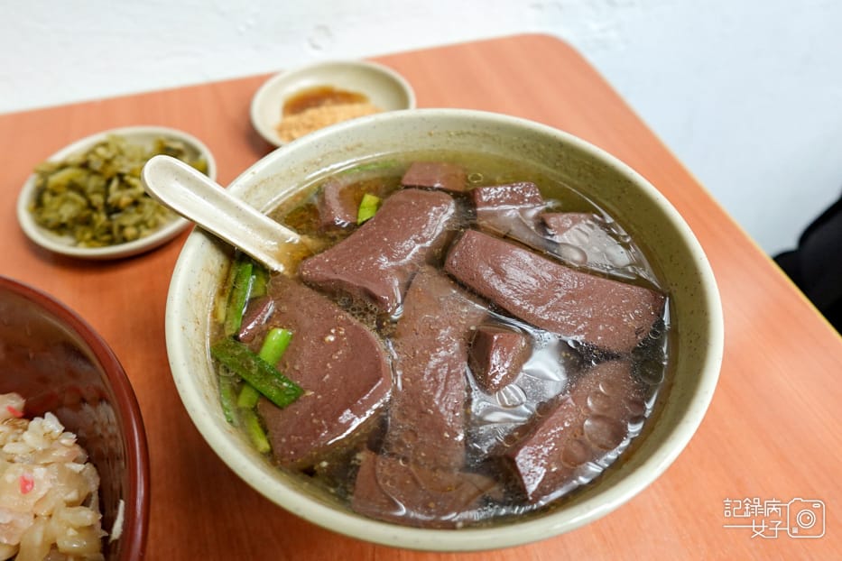 24台北大同區知名老店紅昌吉豬血湯腿庫飯.jpg 24台北大同區知名老店紅昌吉豬血湯腿庫飯.jpg
