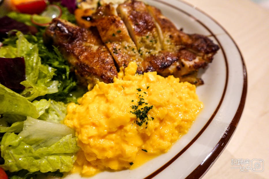 24南港Lalaport輪輪の町日式早午餐大車輪雞腿排法式吐司酪梨千層麵.jpg 24南港Lalaport輪輪の町日式早午餐大車輪雞腿排法式吐司酪梨千層麵.jpg