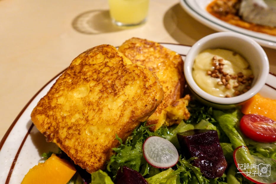 25南港Lalaport輪輪の町日式早午餐大車輪雞腿排法式吐司酪梨千層麵.jpg 25南港Lalaport輪輪の町日式早午餐大車輪雞腿排法式吐司酪梨千層麵.jpg