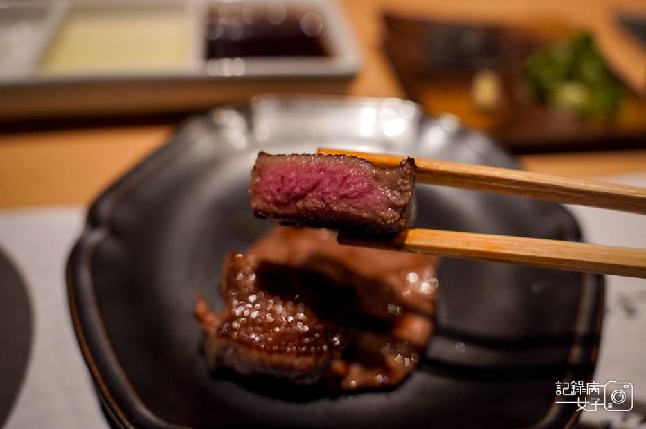 50台中EMPEROR和牛炊飯越光米厚切牛舌.jpg 50台中EMPEROR和牛炊飯越光米厚切牛舌.jpg