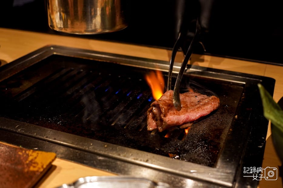 75台中EMPEROR和牛漢堡排肉月見和牛.jpg 75台中EMPEROR和牛漢堡排肉月見和牛.jpg