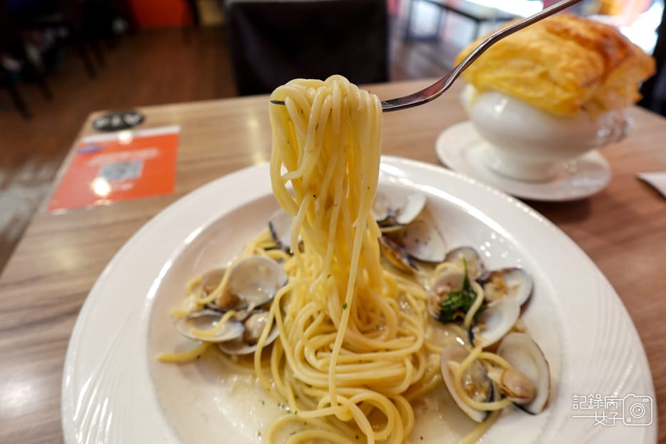 6內湖東湖夯麵坊義清炒蛤蜊義大利麵酥皮玉米濃湯.jpg
