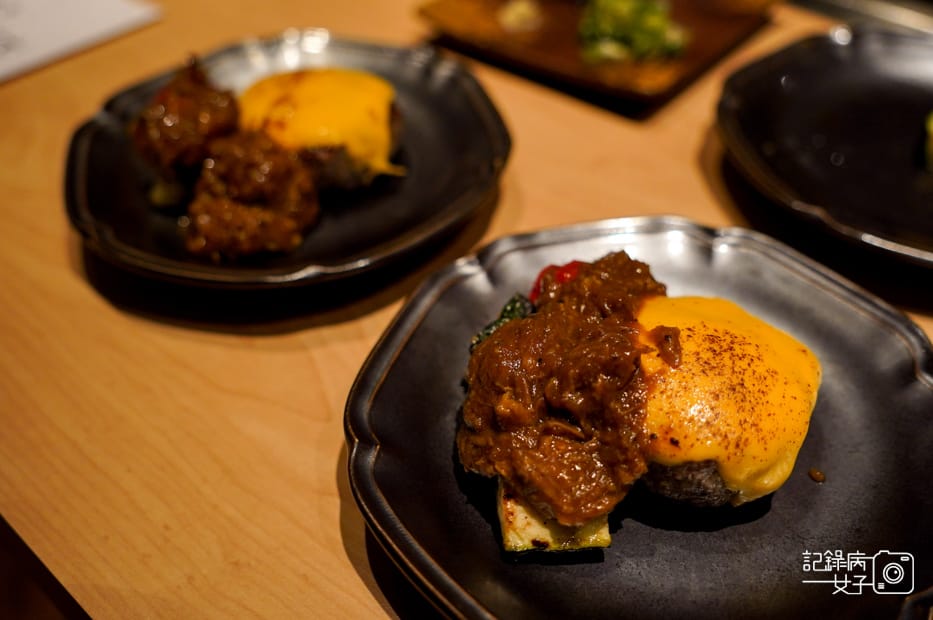 73台中EMPEROR和牛漢堡排肉月見和牛.jpg 73台中EMPEROR和牛漢堡排肉月見和牛.jpg