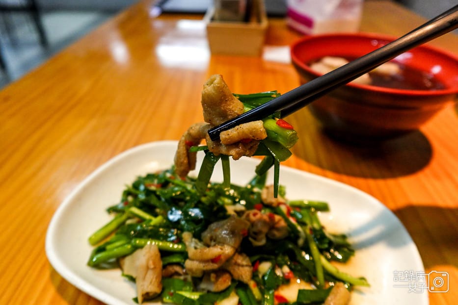 24新北三重美食新竹吳家鴨香飯鴨肉飯鴨肉炒飯冬粉韭菜鴨腸鴨肉丸湯.jpg 24新北三重美食新竹吳家鴨香飯鴨肉飯鴨肉炒飯冬粉韭菜鴨腸鴨肉丸湯.jpg