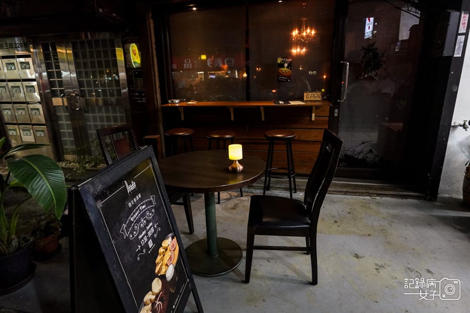 2台北捷克料理Divadlo捷克公寓韃靼生牛肉燉牛肉醃奶酪.jpg 2台北捷克料理Divadlo捷克公寓韃靼生牛肉燉牛肉醃奶酪.jpg