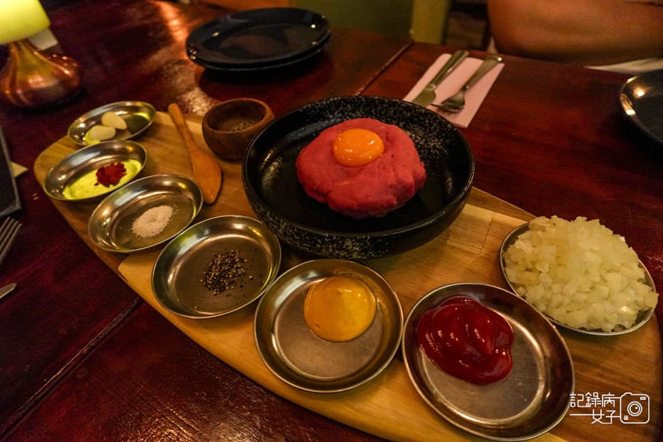 15台北捷克料理Divadlo捷克公寓韃靼生牛肉燉牛肉醃奶酪.jpg 15台北捷克料理Divadlo捷克公寓韃靼生牛肉燉牛肉醃奶酪.jpg