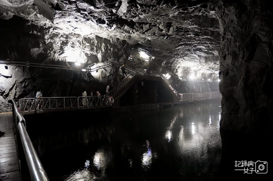 12金門兩天一夜翟山坑道大帽山坑道地下金門北海坑道.jpg