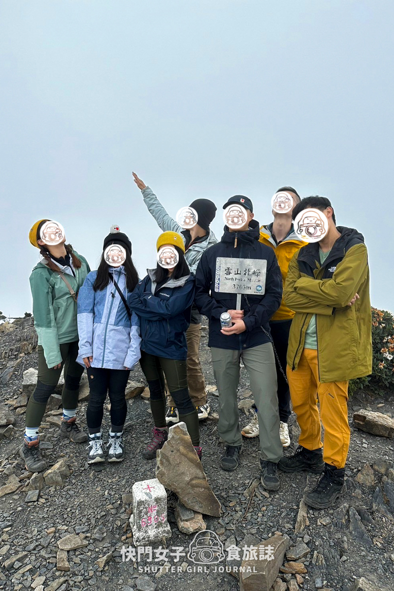 【雪山北峰】雪北單攻 x 穿越黑森林碎石坡 x 欣賞高山杜鵑圈谷 x 可愛夢幻雪北山屋 - 第58張圖 【雪山北峰】雪北單攻 x 穿越黑森林碎石坡 x 欣賞高山杜鵑圈谷 x 可愛夢幻雪北山屋