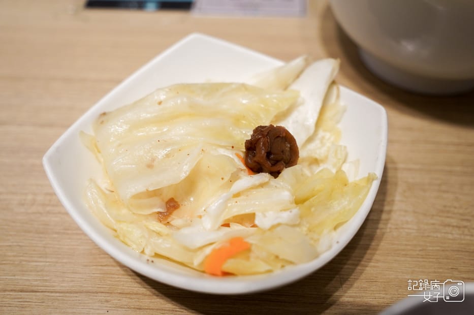 27金門美食文青小店雨川食堂蒸蛋湯梅子泡菜麻辣鴨血.jpg