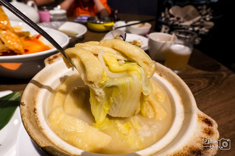 35酥炒芋心芋香鴨翠玉白菜燉軟豆腐煲湯.jpg 35酥炒芋心芋香鴨翠玉白菜燉軟豆腐煲湯.jpg