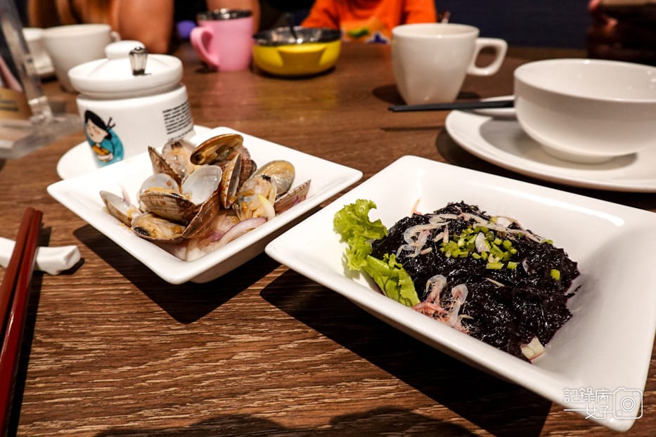 11王品集團聚餐莆田前菜蝦苗嫩紫菜蒜鮮花蛤.jpg 11王品集團聚餐莆田前菜蝦苗嫩紫菜蒜鮮花蛤.jpg