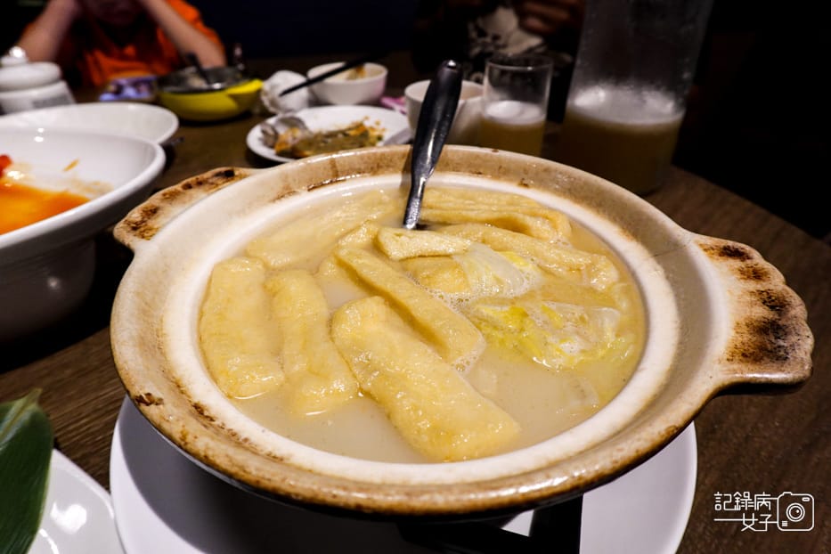 34酥炒芋心芋香鴨翠玉白菜燉軟豆腐煲湯.jpg 34酥炒芋心芋香鴨翠玉白菜燉軟豆腐煲湯.jpg