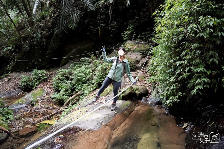 8桃園新竹小百岳石牛山步道拉繩攀岩五寮尖.jpg