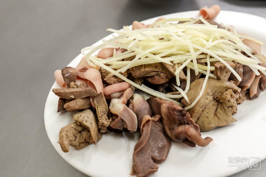 21高雄鴨肉本鴨肉珍魯肉飯鴨肉飯鴨肉冬粉鴨心鴨肝鴨胗下水湯.jpg 21高雄鴨肉本鴨肉珍魯肉飯鴨肉飯鴨肉冬粉鴨心鴨肝鴨胗下水湯.jpg