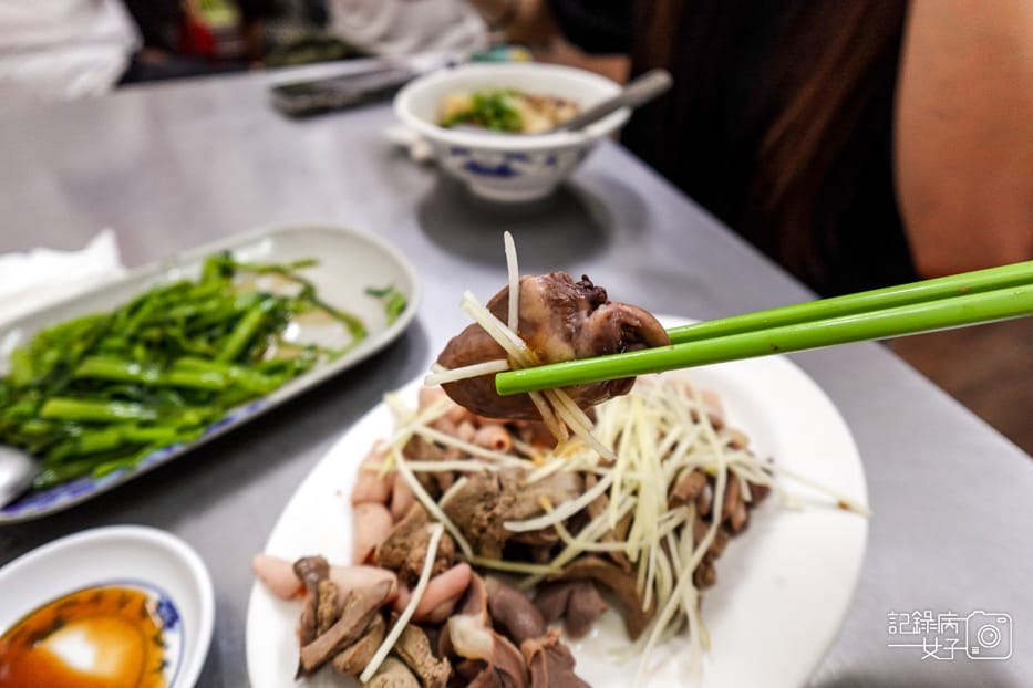 22高雄鴨肉本鴨肉珍魯肉飯鴨肉飯鴨肉冬粉鴨心鴨肝鴨胗下水湯.jpg 22高雄鴨肉本鴨肉珍魯肉飯鴨肉飯鴨肉冬粉鴨心鴨肝鴨胗下水湯.jpg