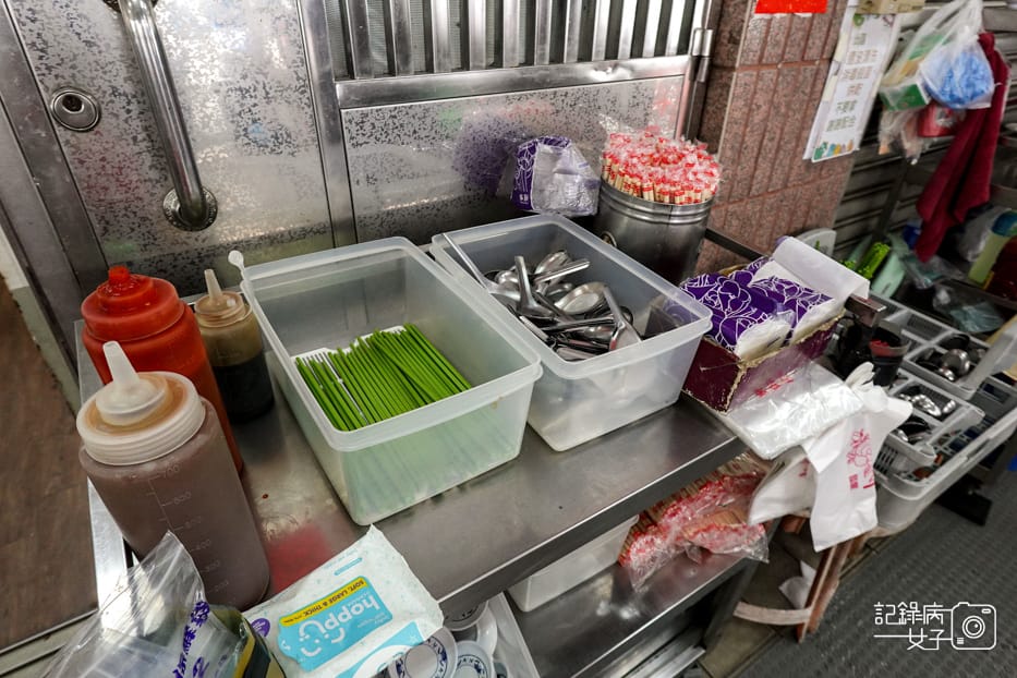 7高雄鴨肉本鴨肉珍魯肉飯鴨肉飯鴨肉冬粉鴨心鴨肝鴨胗下水湯.jpg 7高雄鴨肉本鴨肉珍魯肉飯鴨肉飯鴨肉冬粉鴨心鴨肝鴨胗下水湯.jpg