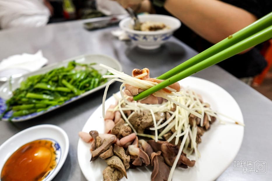 23高雄鴨肉本鴨肉珍魯肉飯鴨肉飯鴨肉冬粉鴨心鴨肝鴨胗下水湯.jpg 23高雄鴨肉本鴨肉珍魯肉飯鴨肉飯鴨肉冬粉鴨心鴨肝鴨胗下水湯.jpg