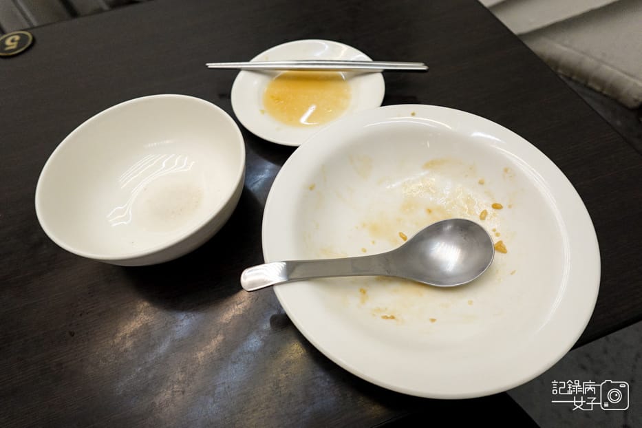 24通化臨江街夜市梁鑫雞肉飯專門店海南雞醬油膏雞腿.jpg 24通化臨江街夜市梁鑫雞肉飯專門店海南雞醬油膏雞腿.jpg