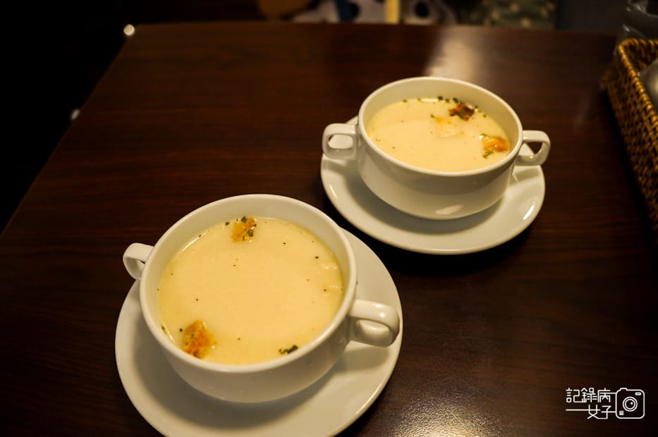 17士林夜市日向洋食 HINATA日劇初戀拿坡里紅醬義大利麵咖哩漢堡排.jpg